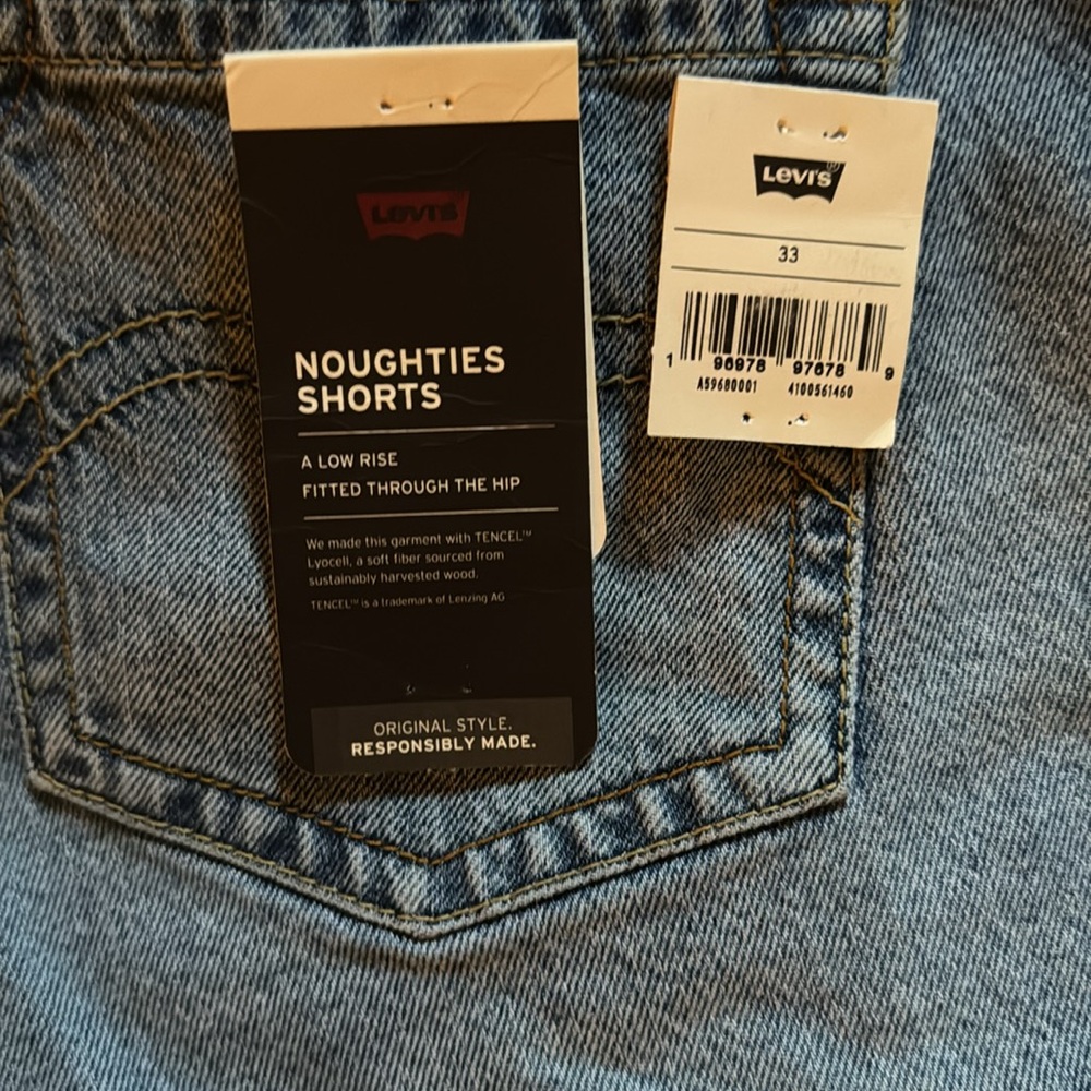 LEVIS Shorts - Picture 3 of 12